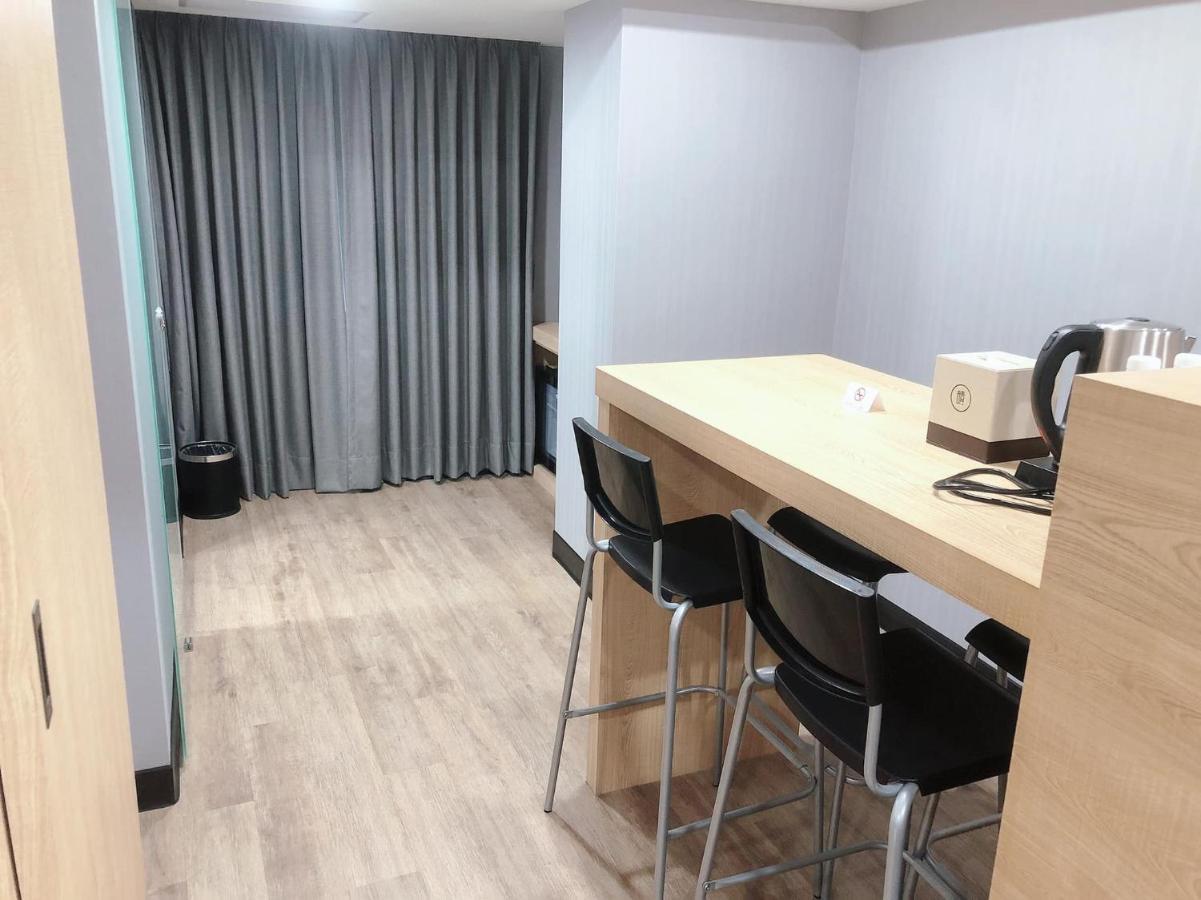 Cy Hotel Taipei Eksteriør billede