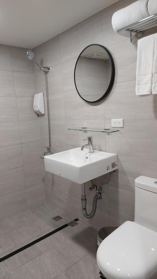 Cy Hotel Taipei Eksteriør billede